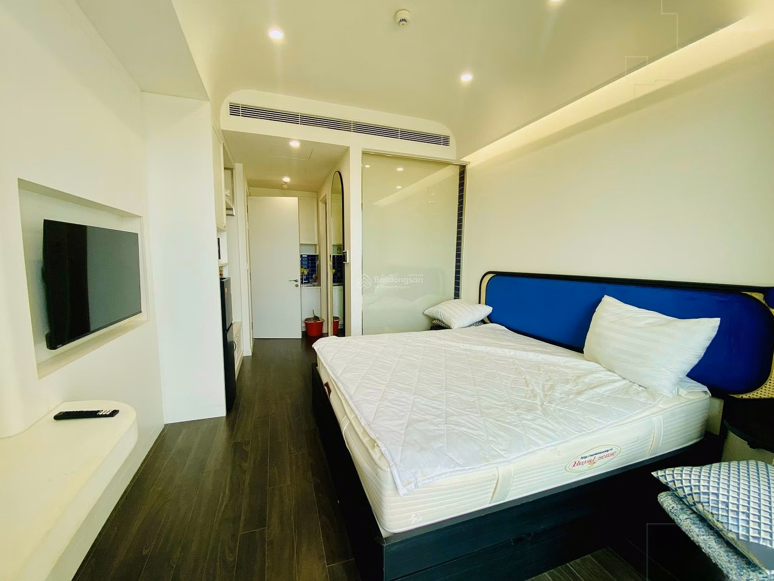Cheap apartment for rent at The Hill with sunrise view in Southern Phu Quoc Island