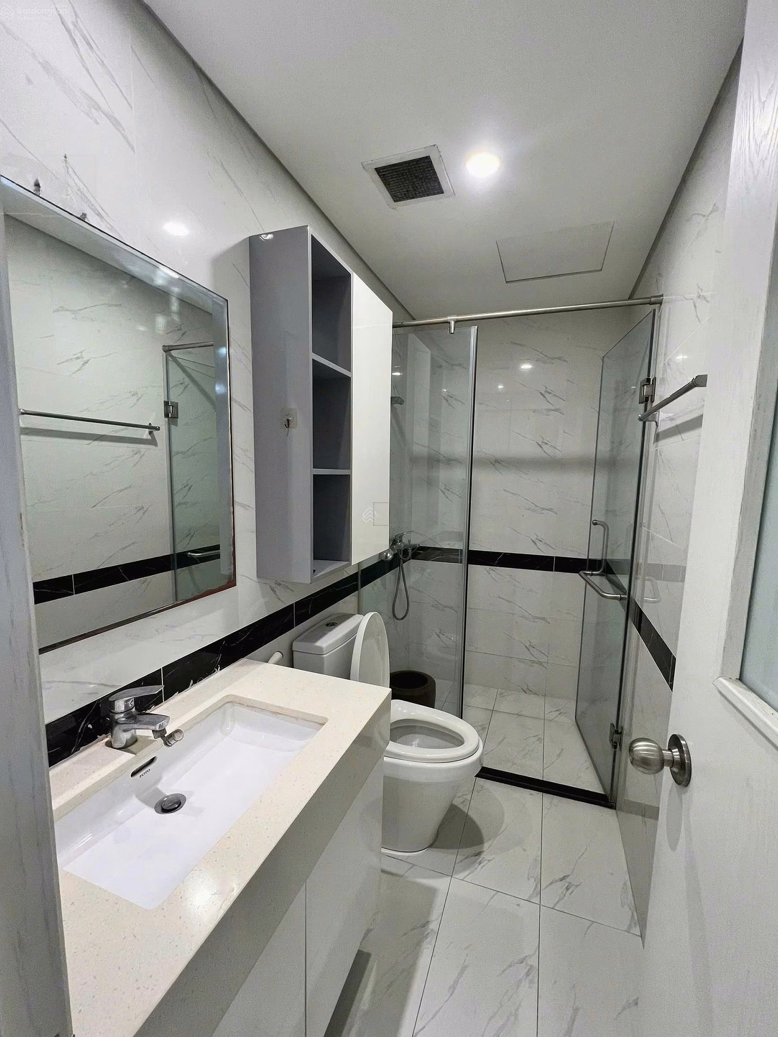 I rent My Dinh Pearl block P2 - 73m² - 2 bedrooms - fully furnished 15 million, move in immediately