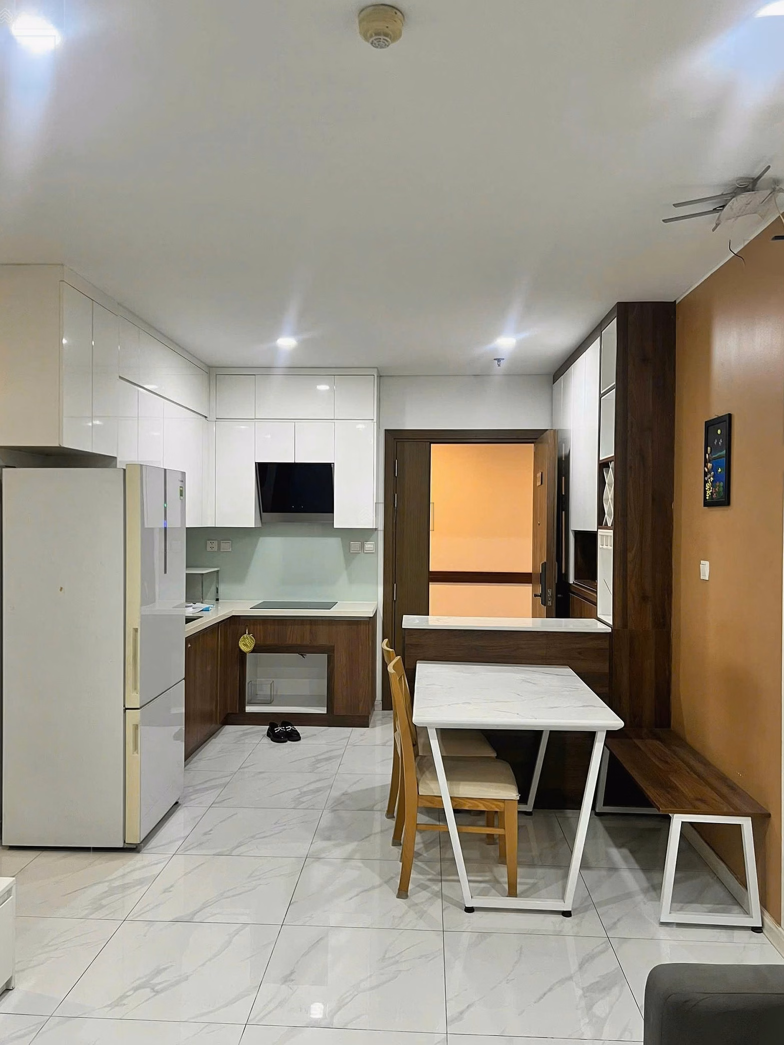 I rent My Dinh Pearl block P2 - 73m² - 2 bedrooms - fully furnished 15 million, move in immediately