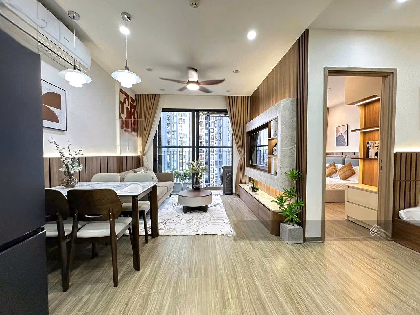 5 vacant 1-bedroom - 3-bedroom apartments left at Vinhomes Smart City, fully furnished - Rent from 6.5 million/month - Move in immediately