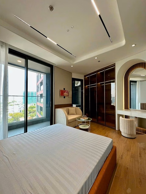 Panoma Sun Cosmo studio apartment, close to Tran Thi Ly bridge, full of high-end furniture, 100% new