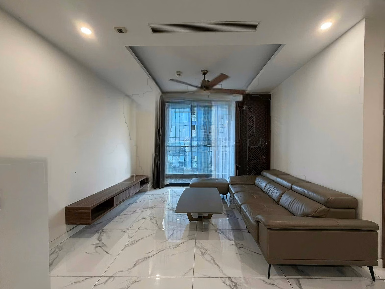 Great price for renting 3 bedrooms + 2 bathrooms in Sunshine City, 20 million, 104m2