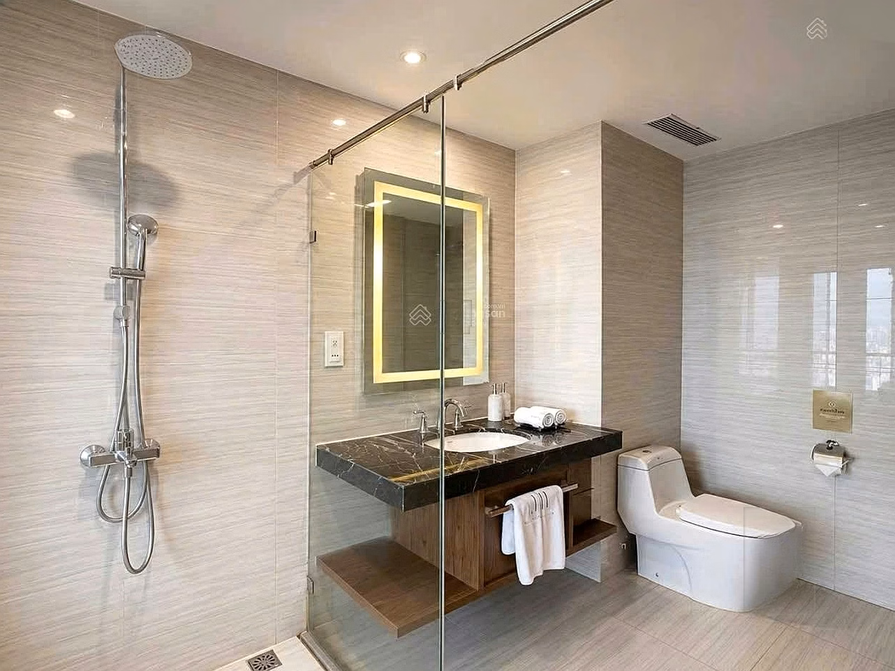 Panorama Nha Trang apartment for rent with city view, high floor, coastal city center (14 million/month)