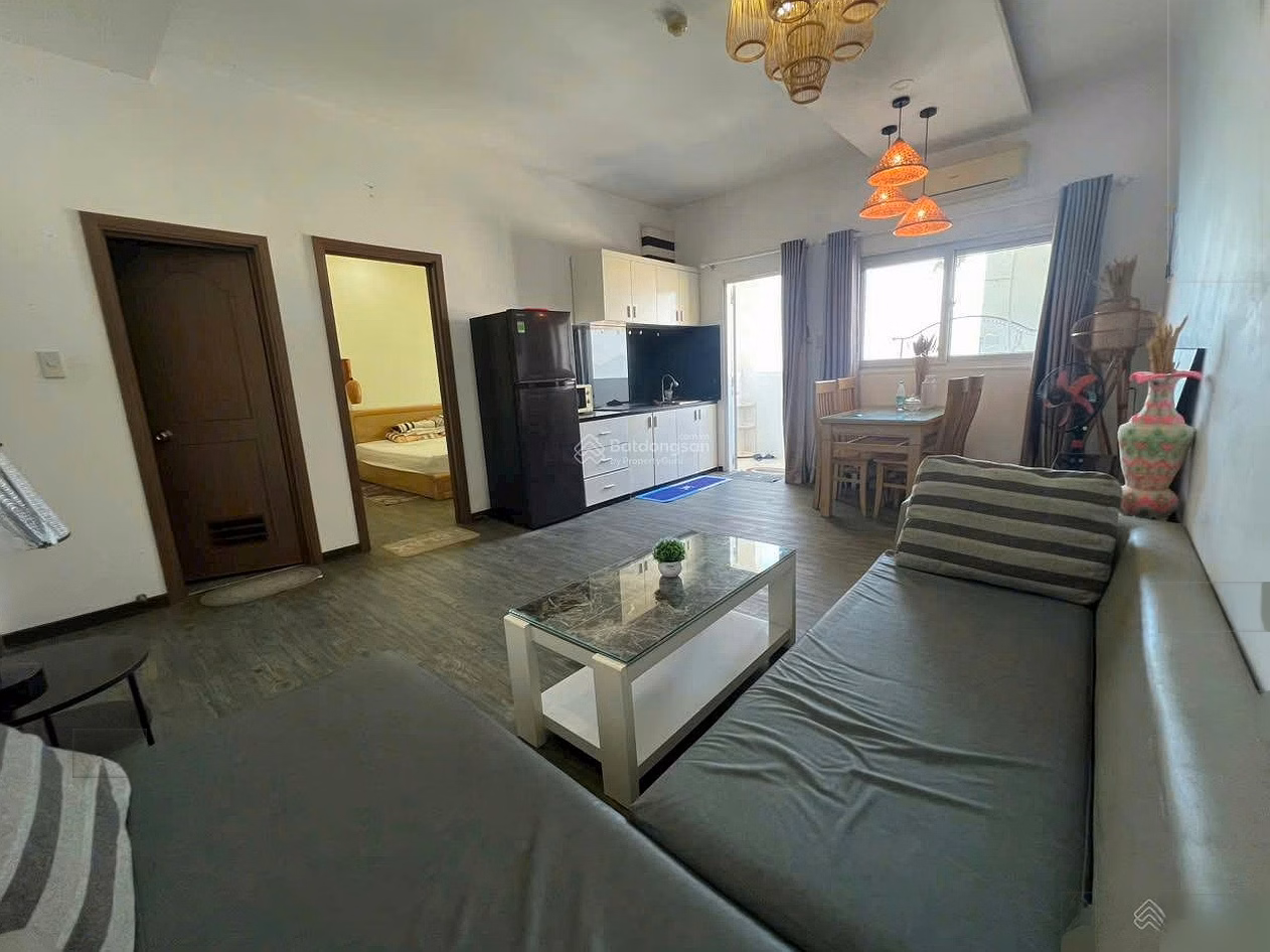 The owner needs to take care of work so he is selling the Muong Thanh apartment at 60 Tran Phu, area 50m2, for a cheap price of only 2 billion 030 million
