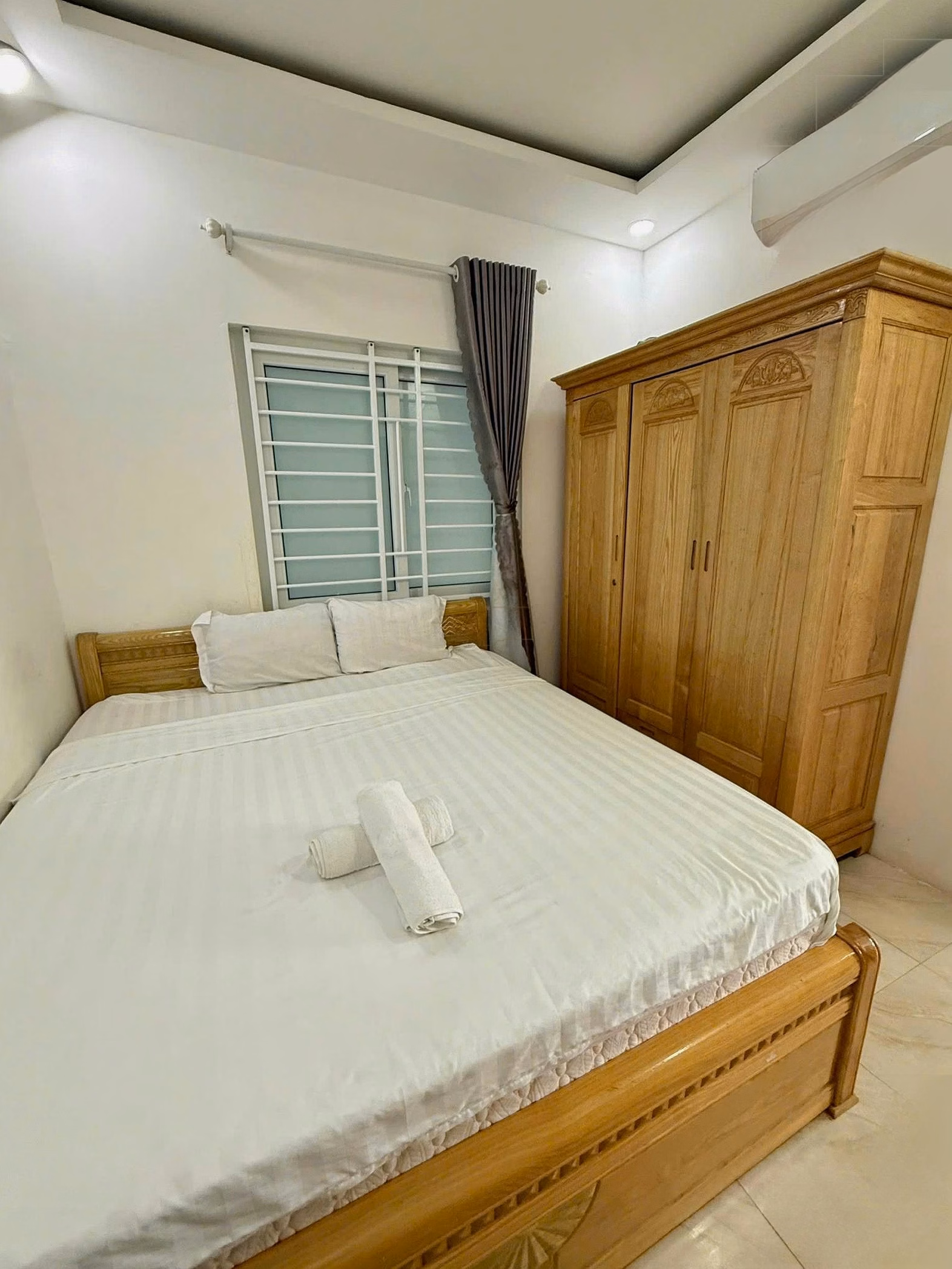12 million/month, bring your suitcase and move in! 2 bedroom apartment near Muong Thanh Vien Trieu beach