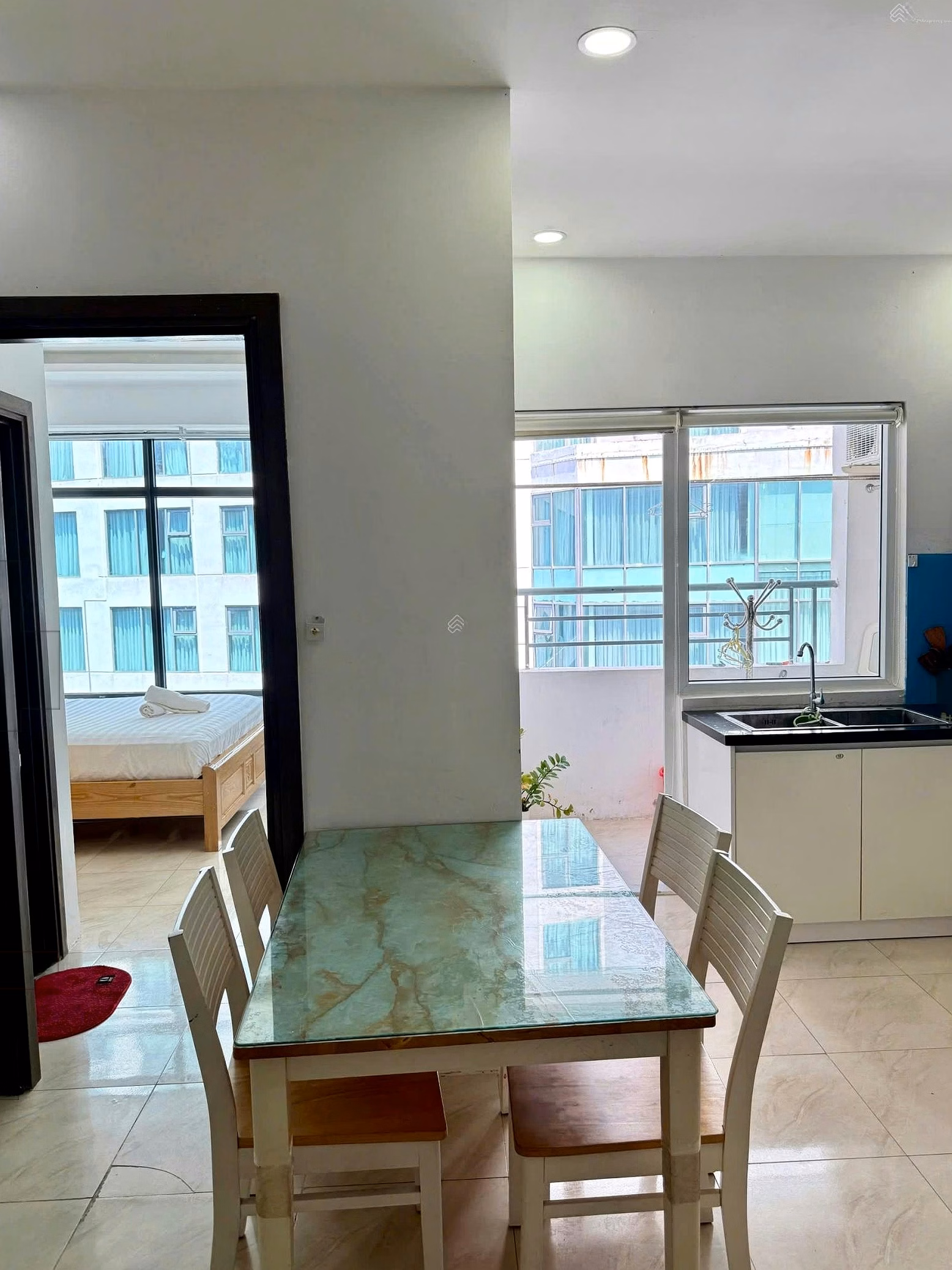 12 million/month, bring your suitcase and move in! 2 bedroom apartment near Muong Thanh Vien Trieu beach