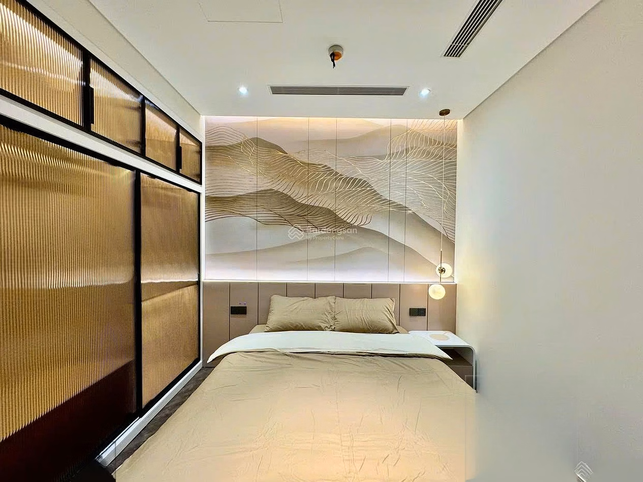 Studio apartment for rent - 2.3 bedrooms - 1.5 bedrooms lake view from only 14 million at Vinhomes D'Capitale