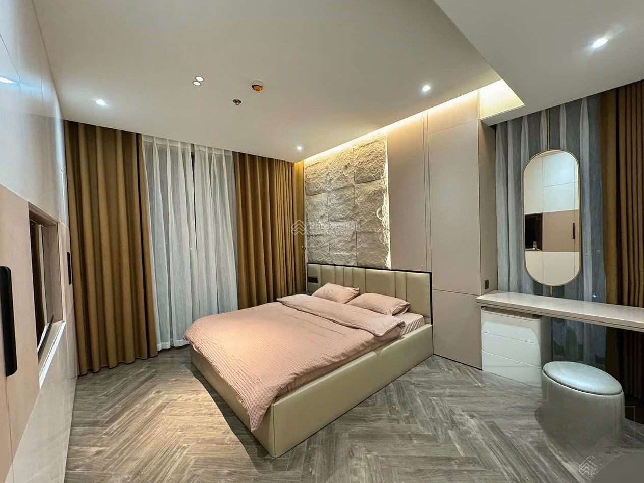 Studio apartment for rent - 2.3 bedrooms - 1.5 bedrooms lake view from only 14 million at Vinhomes D'Capitale