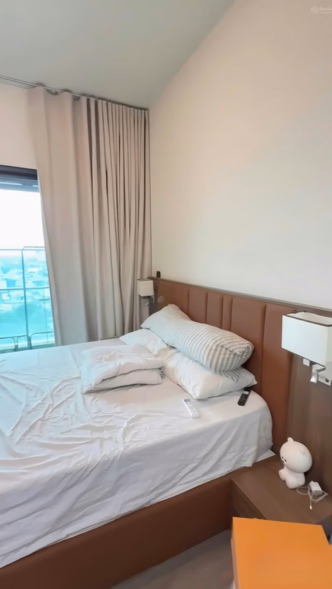 DeLaSol apartment for rent, 30m², fully furnished, river view. Price only 12.5 million - Available empty - Contact: 0931 802 ***