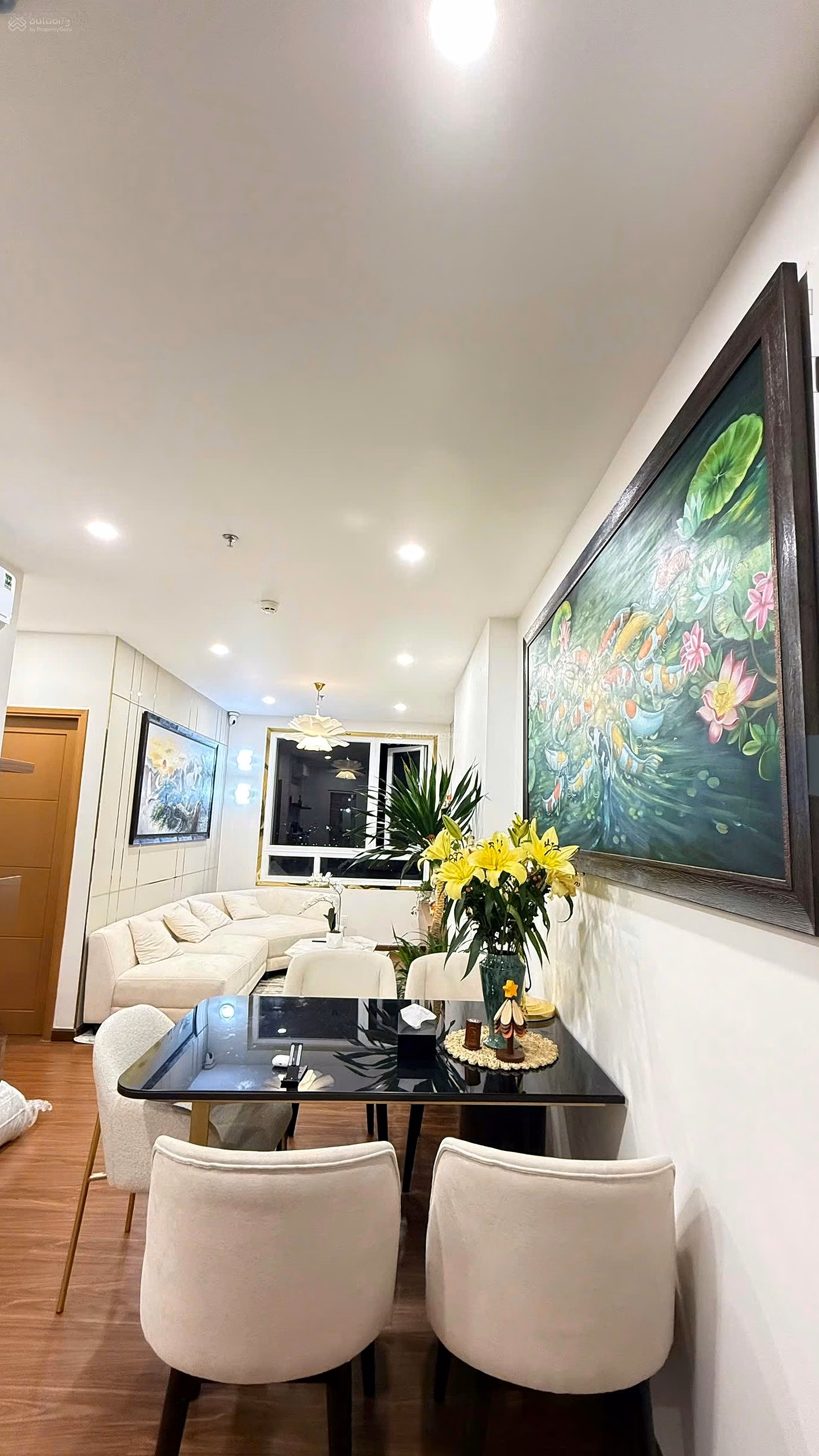 Owner Sells resettlement apartment at 90 Nguyen Huu Canh Price only 3 billion. Already have pink book