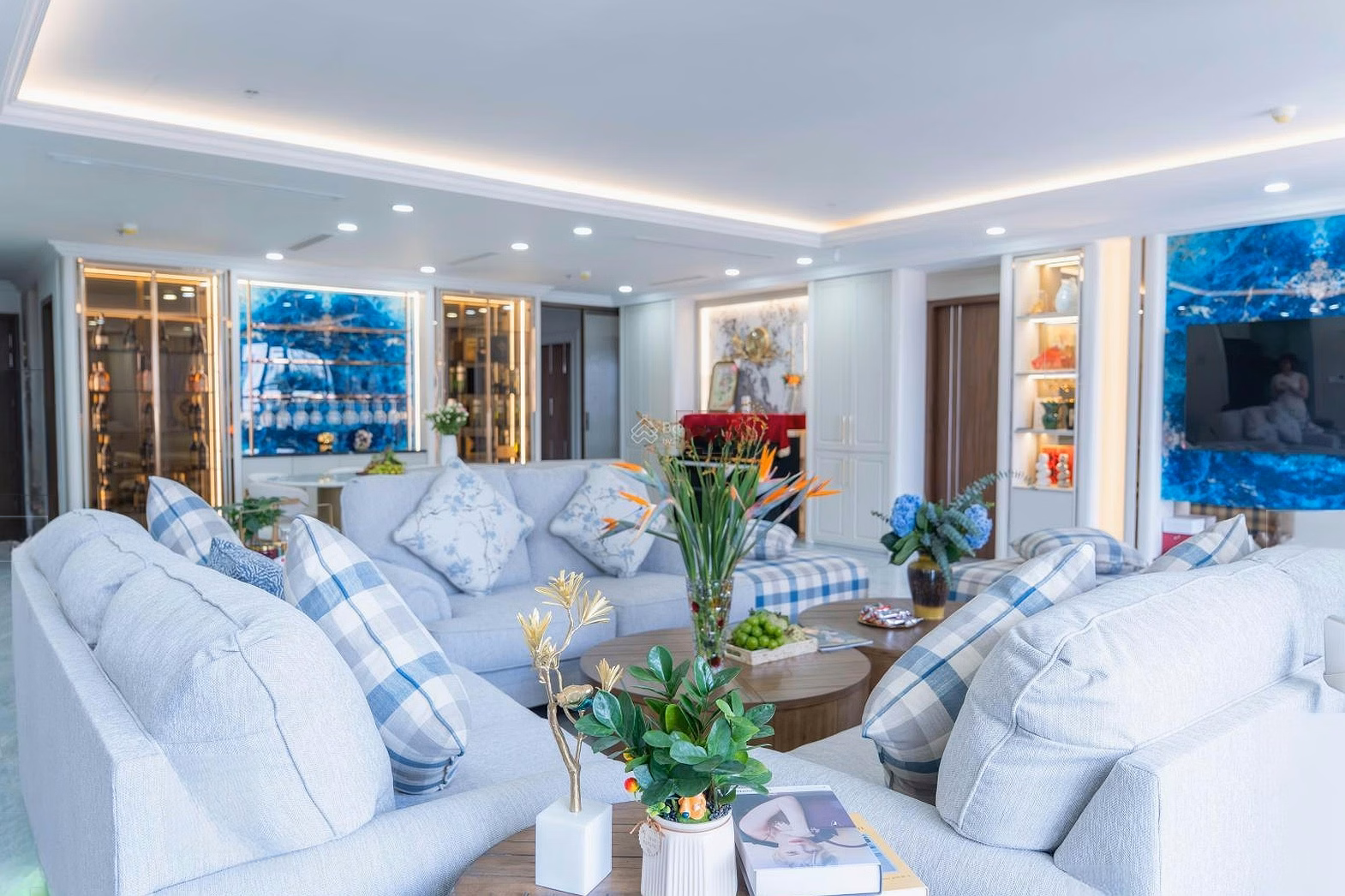 38 BILLION owns a 6 BEDROOM 238m2 apartment at Capital Elite, fully furnished, CONTACT 0349 518 *** TO SEE THE HOUSE