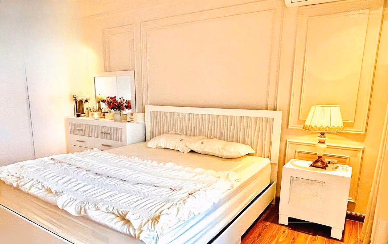 MHD Trung Van, luxury apartment 3 bedrooms, 2 bathrooms, 125m2 with full amenities 20 million/month