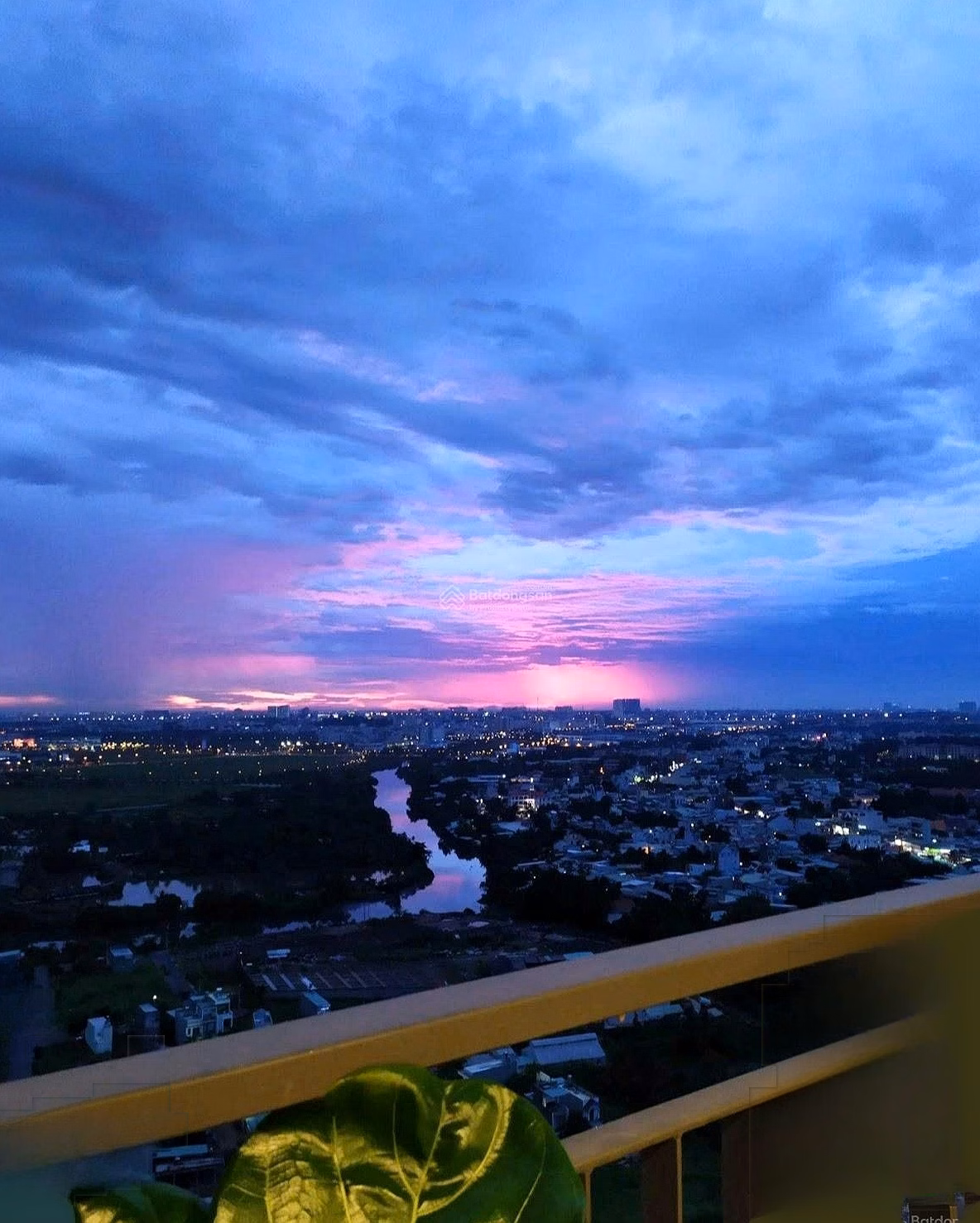 Beautiful view LM81 - 2 bedroom 1 bathroom apartment in Rainbow Vinhomes Grand Park subdivision.