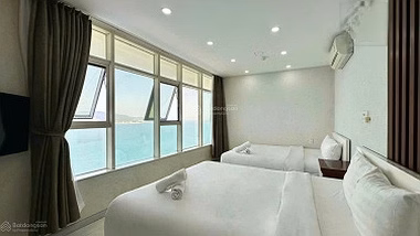 Quick sale of apartment with diagonal sea view at Muong Thanh 60 - price 2.3 billion