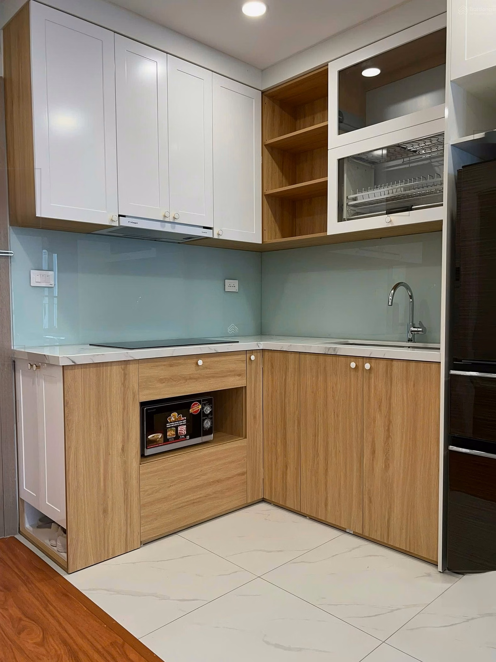 Just vacant 1n+1vs apartment with car parking, beautiful new house price only 9 million