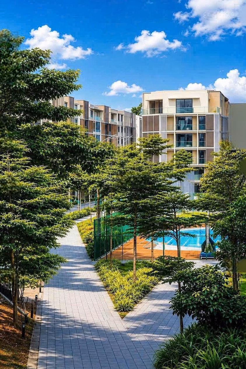OWNER SELLING AT ORIGINAL PRICE THE GLOBAL CITY 3-BR CORNER APARTMENT - LIVE COUNTRY MUSIC VIEW - MASTERI PARK PLACE CT5