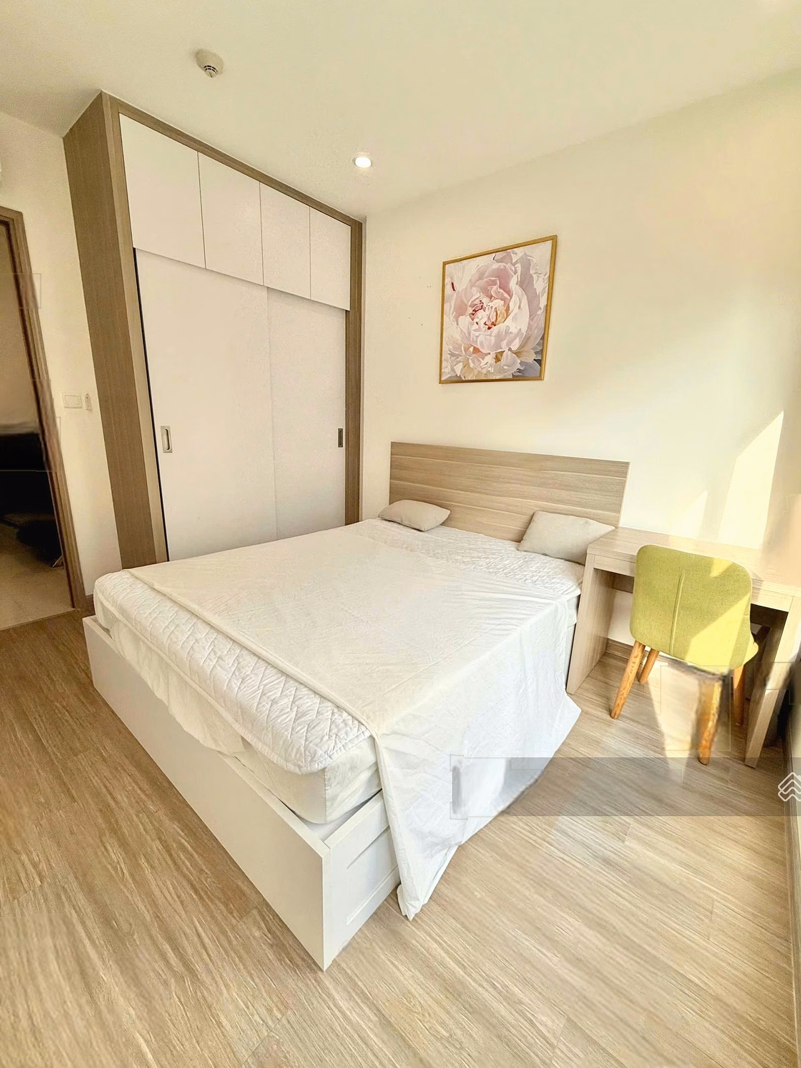 APARTMENT FOR RENT VIN OCP1 FROM STUDIO - 3BR GOOD PRICE NICE VIEW BEAUTIFUL APARTMENT 100% FREE BROKERAGE FEE