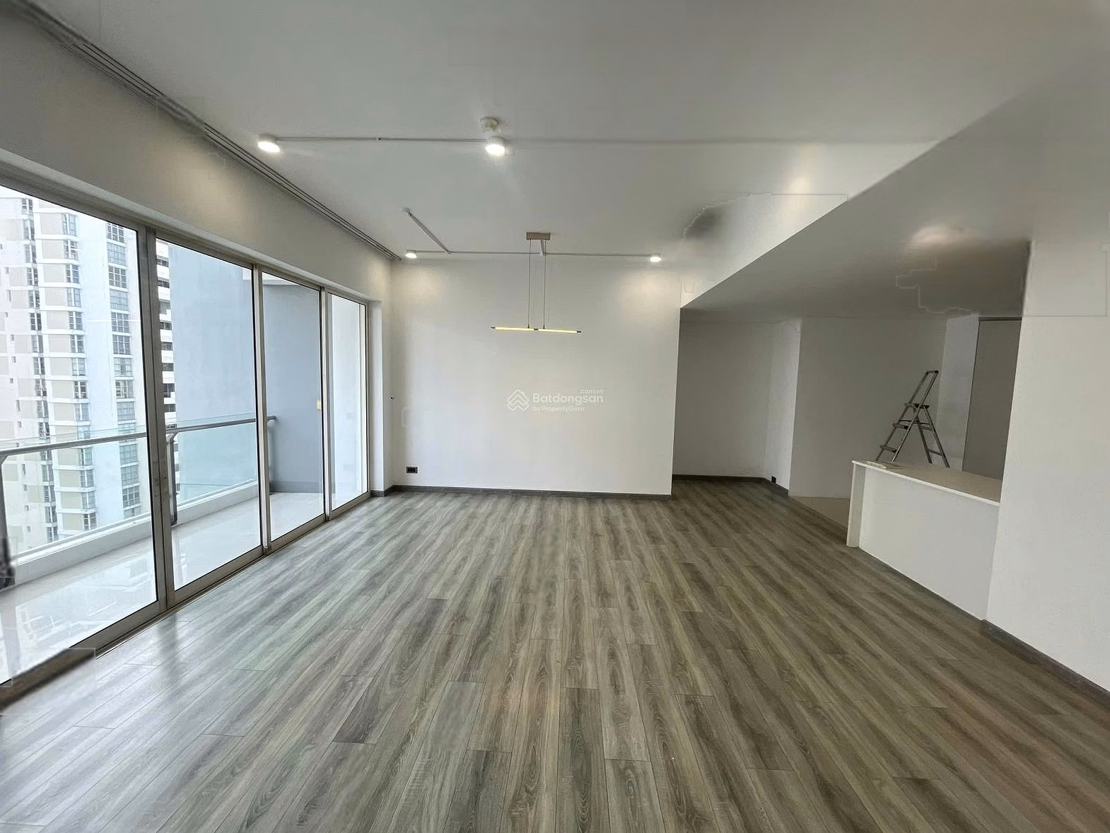 The Estella 3-bedroom apartment for rent - Price 50 million - Unfurnished - Pool view - Available