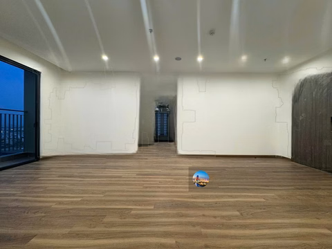 The largest 3 bedrooms for rent in Vinhomes Ocean Park, 108m2 with clear water, cool direction, rental price only 15 million/month