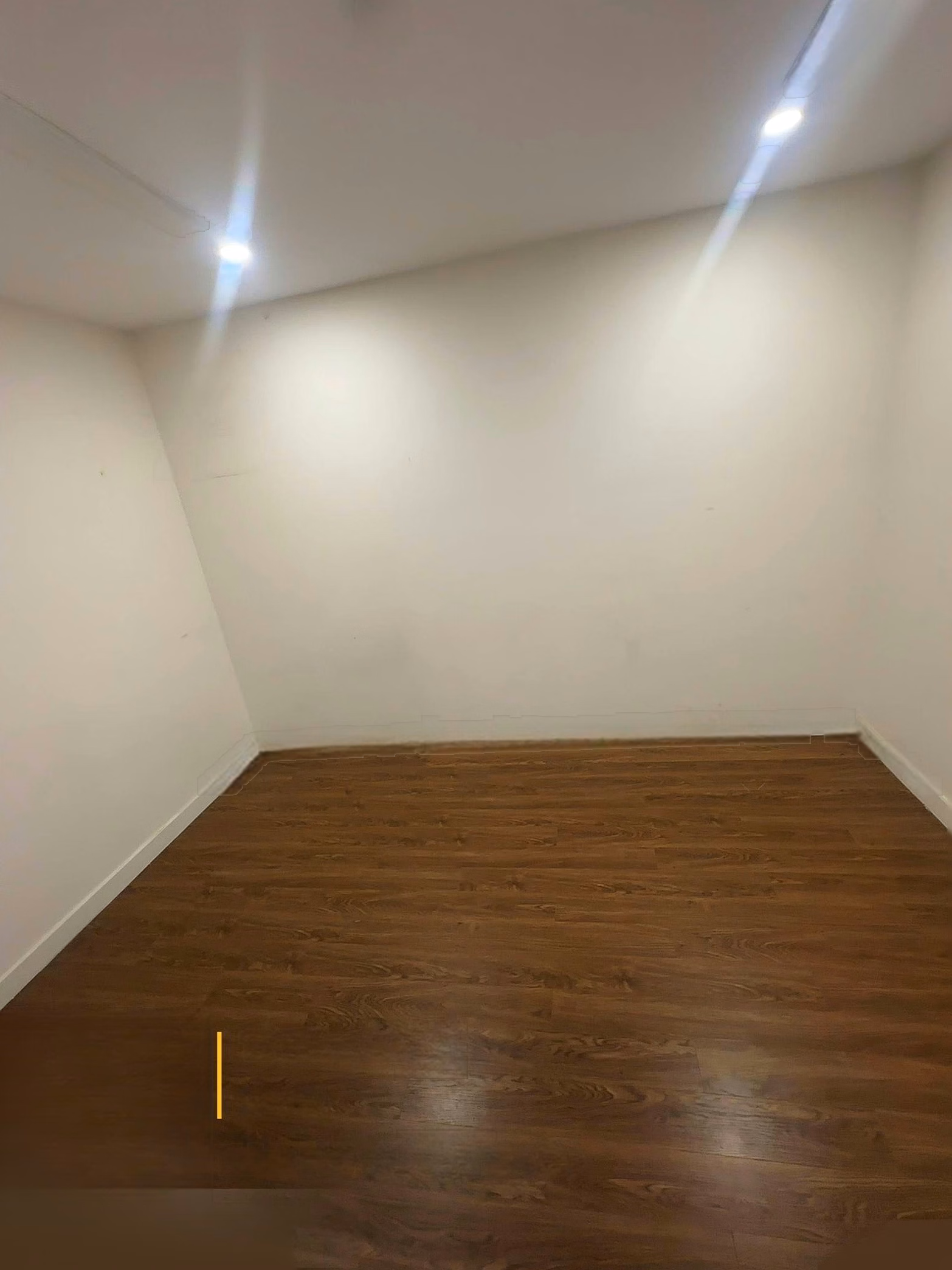 I rent apartment building Sunshine Center Pham Hung, block A - 4 bedrooms - 3 bathrooms - Fully furnished, ready to move in, available slot