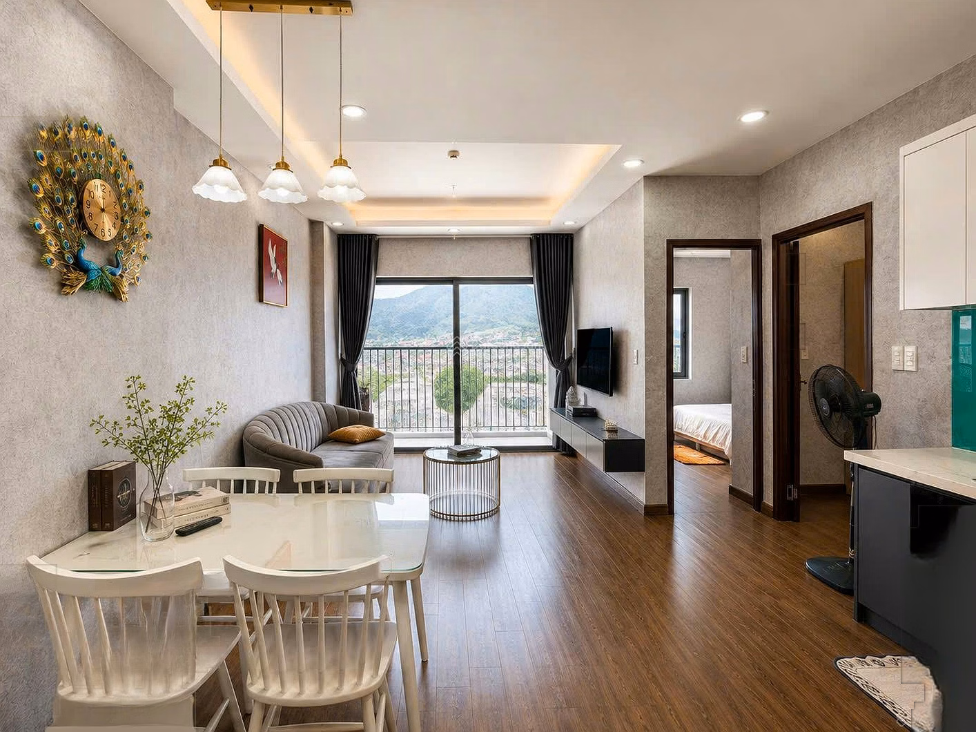 PH apartment with 2 bedrooms, 67m2, open view, a few hundred meters from the sea, only 2.2 billion, suitable for a vacation
