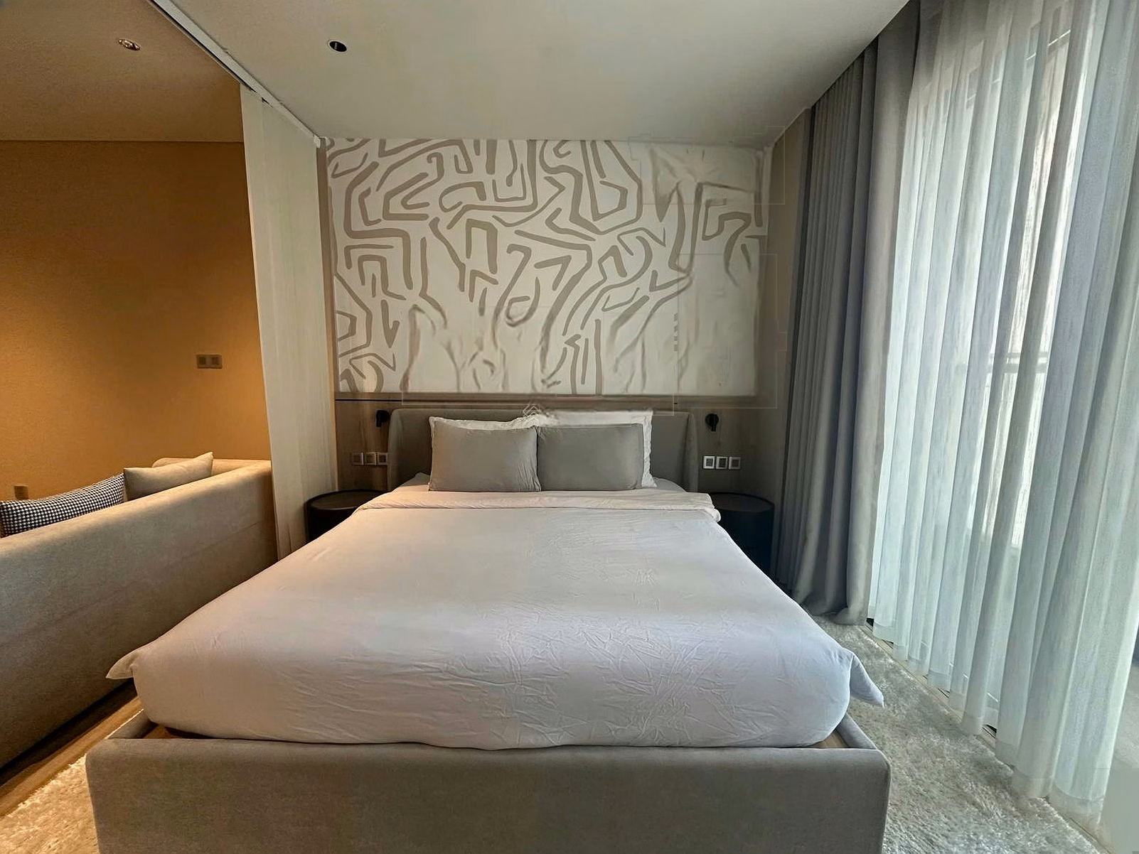 TIMES SQUARE DA NANG BEACH VIEW STUDIO FOR RENT - HIGH FLOOR 100% NEW INTERIOR, MOVING IN NOW