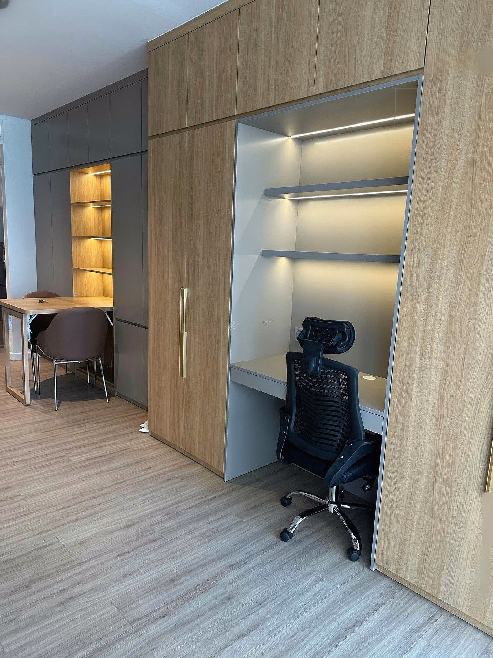 STUDIO FOR RENT WITH BEACH VIEW TIMES SQUARE DA NANG - Good price apartment with simple furniture to receive guests immediately