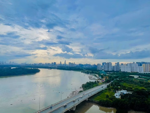 4 bedroom apartment for rent, 256m2 surrounded by Saigon River, house with cool breeze at Diamond Island