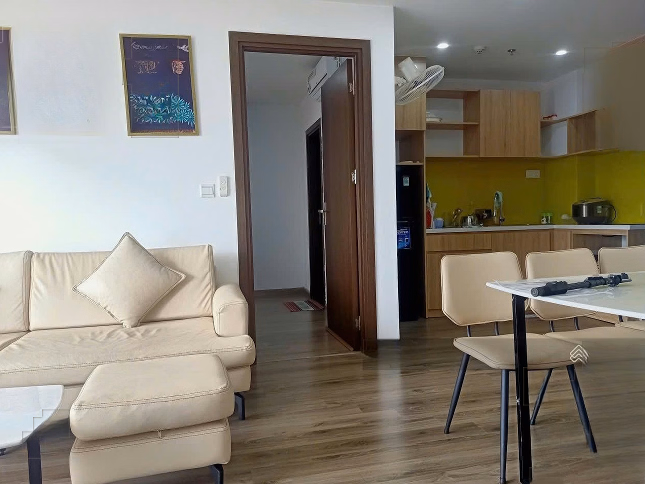 Selling a 2 bedroom high floor apartment with beautiful view and fully furnished