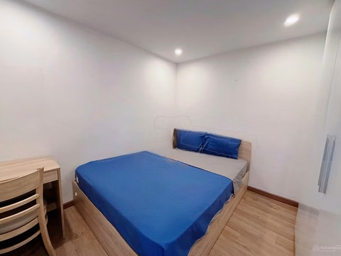 Apartment for rent with 2 bedrooms, 1 bathroom, 40m2, 11 million at 70, Azura luxury apartment, Tran Hung Dao, Da Nang