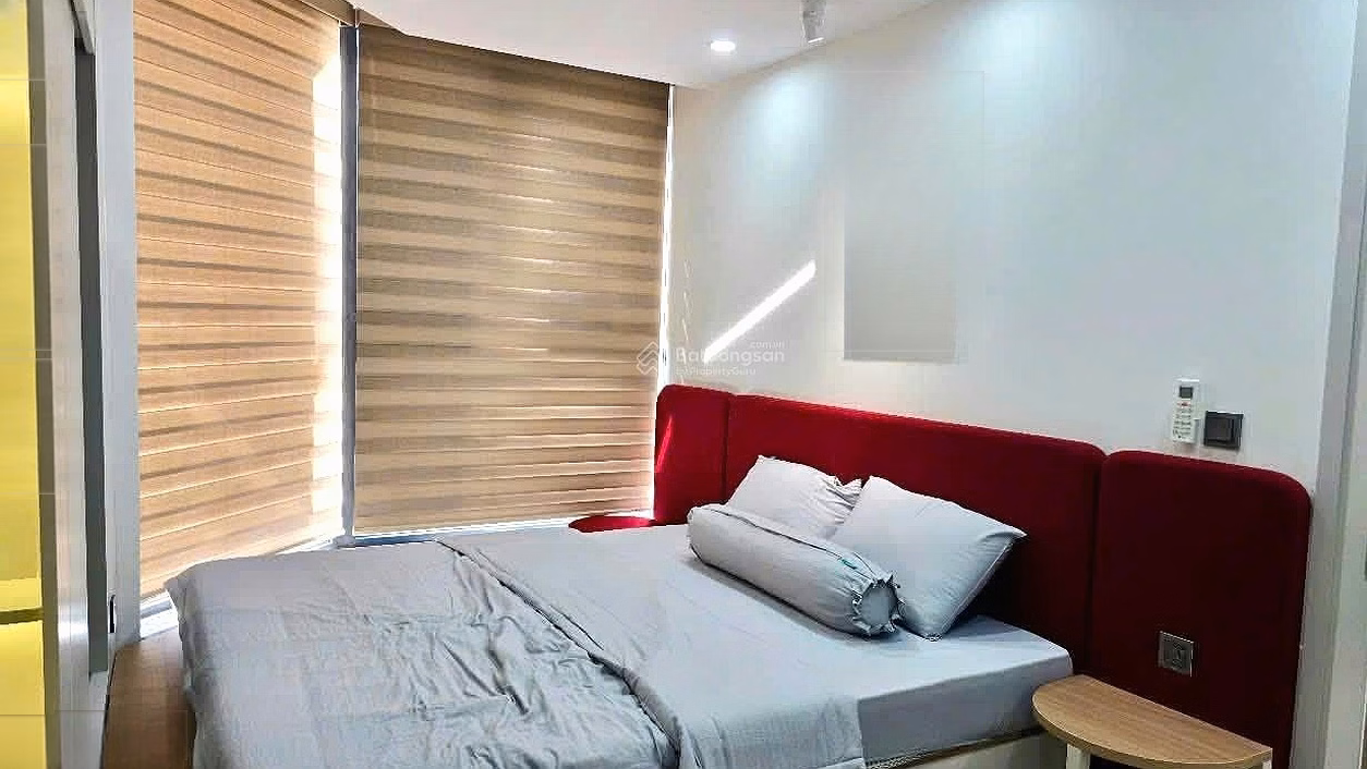 HUD Building Nha Trang apartment for rent with 2 bedrooms fully furnished 17 million/month in the center of West Street, near the beach