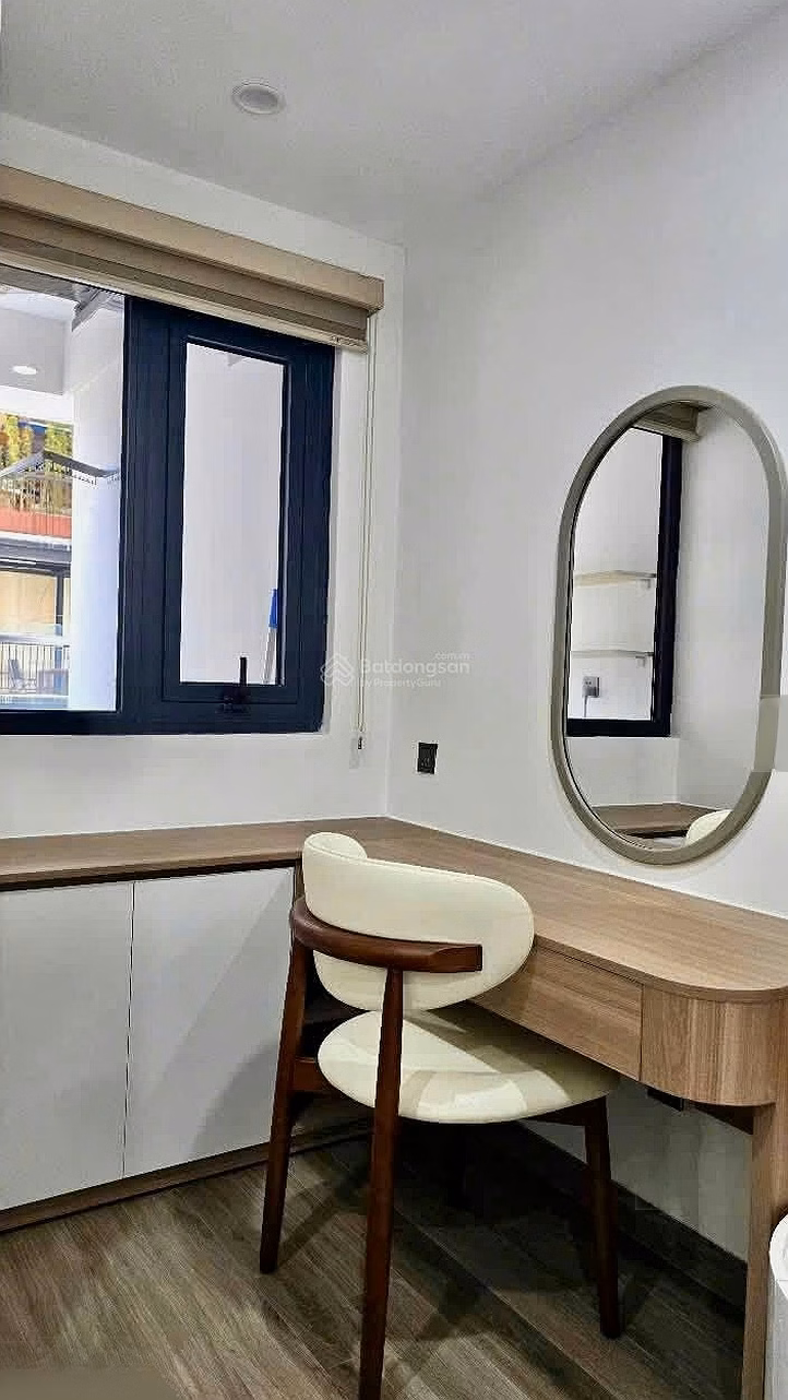 HUD Building Nha Trang apartment for rent with 2 bedrooms fully furnished 17 million/month in the center of West Street, near the beach