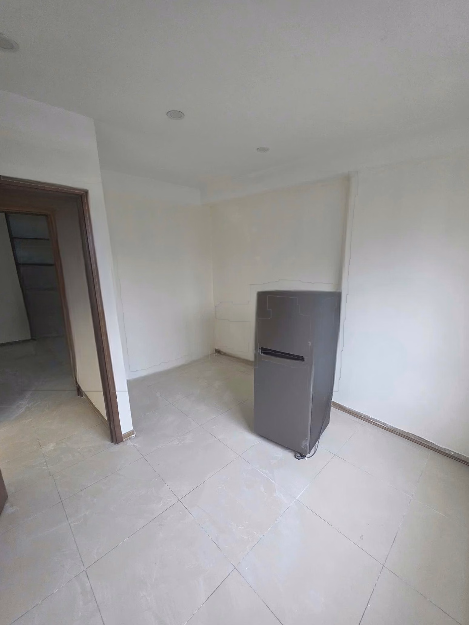 Rare! Handi Resco apartment for rent at 31 Le Van Luong, 71m2. 2 bedrooms 2 bathrooms. Basic items only 12 million/month
