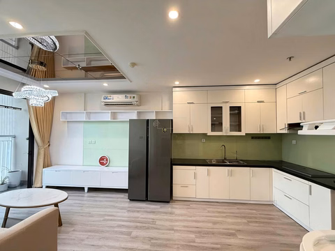 E Nguyet has available apartments for rent at Vinhomes Ocean Park, very nice, clear, good price. TT 1 year contract