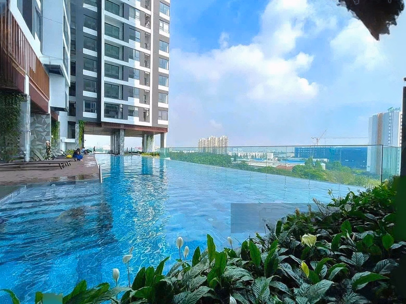 Urban Green apartment for rent fully furnished | Nice view | Price from 10 million