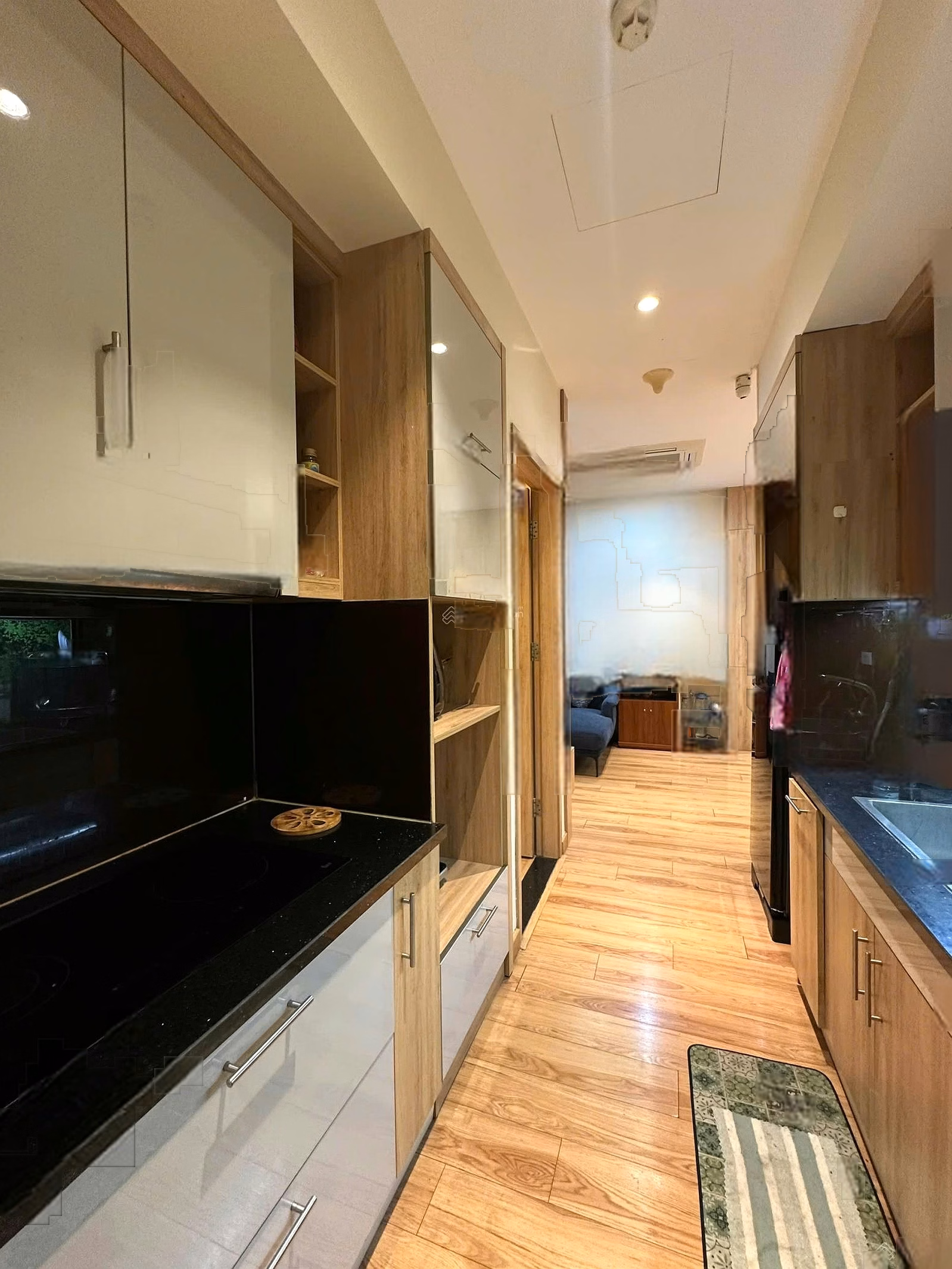 Very good price, I rent a 3-bedroom apartment, area 96m2, airy and spacious house, price 15 million/month in Golden West