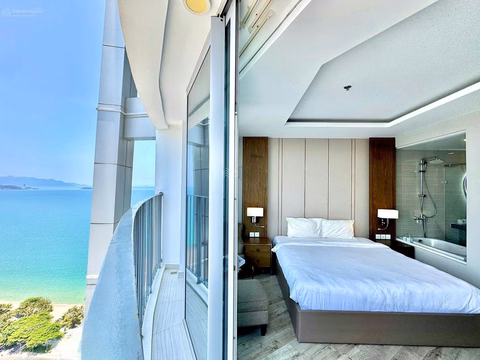 Studio for rent with street view - with bathtub - 45m2 - 14 million/month