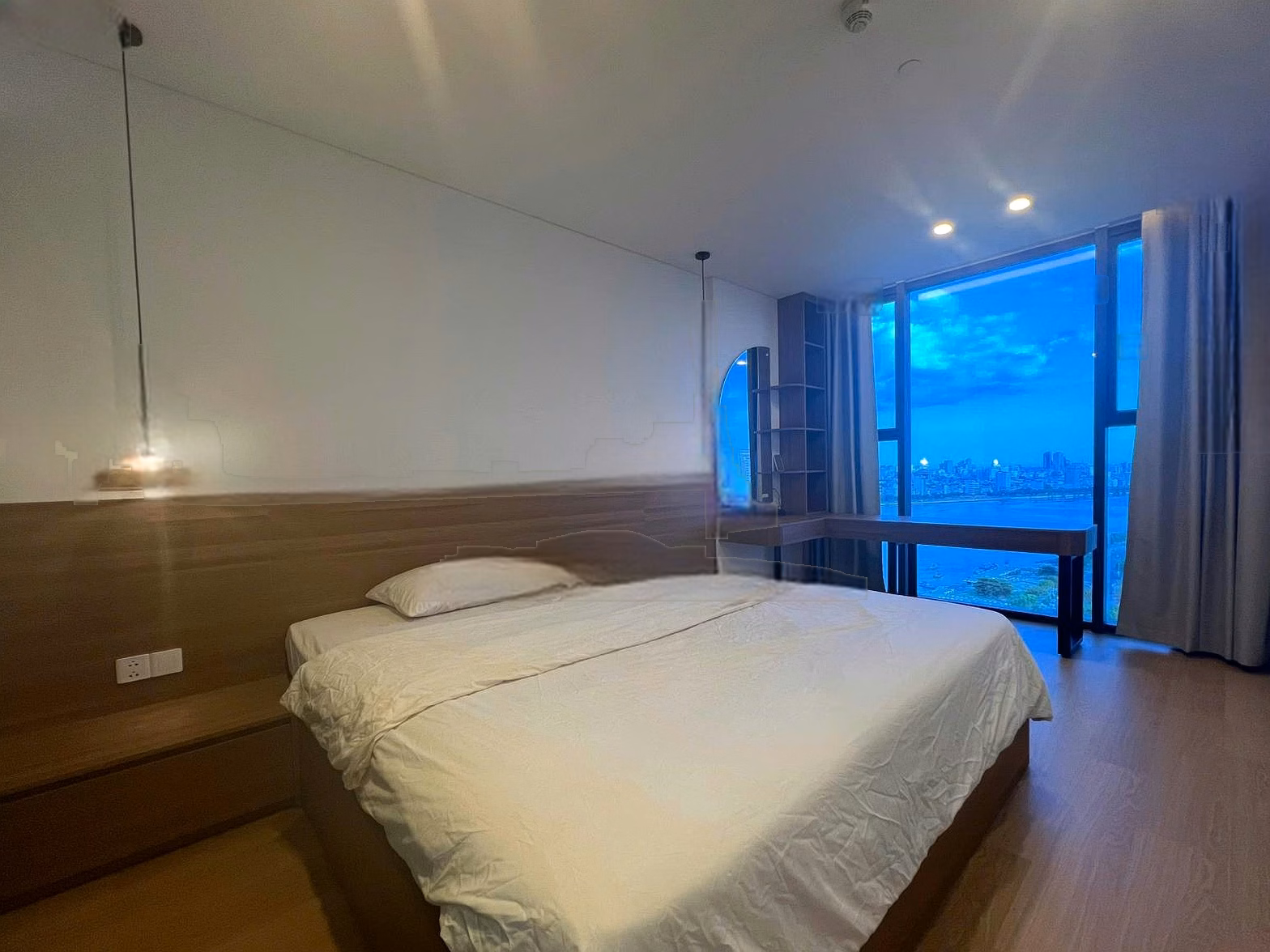 1 bedroom apartment for rent at Sam Tower, view of fireworks, city, Han river***