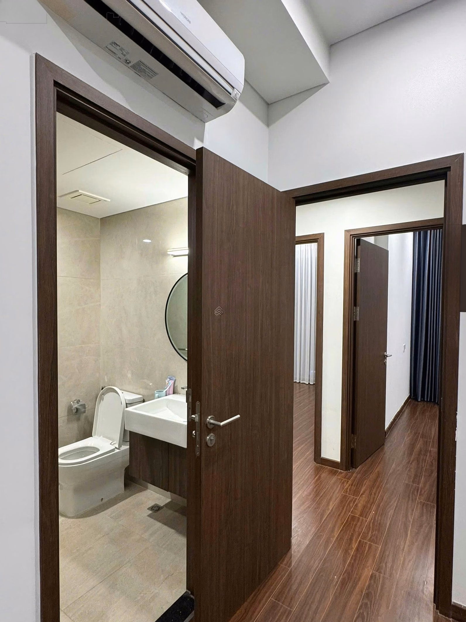 E Nguyet has available apartments for rent in original new house in Ocean Park, very nice, clear, good price. TT 1 year contract
