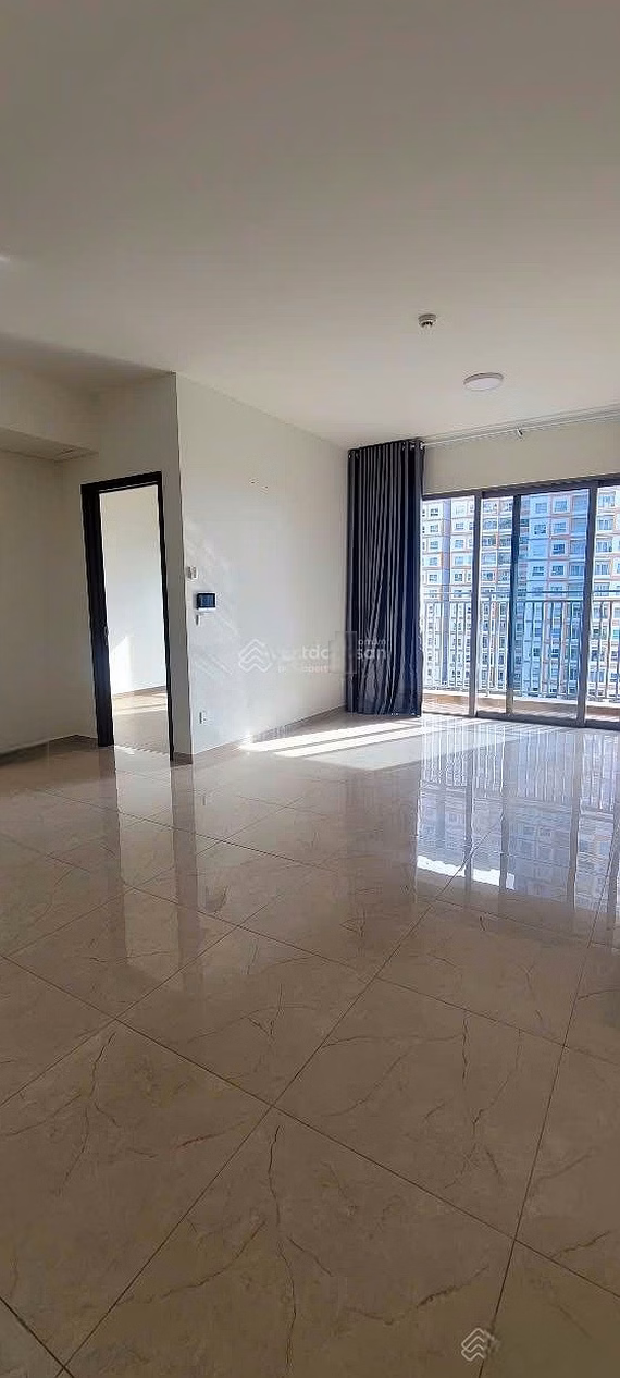 3 bedrooms, 2 bathrooms for rent - 18 million/month, basic furniture - Celesta Rise