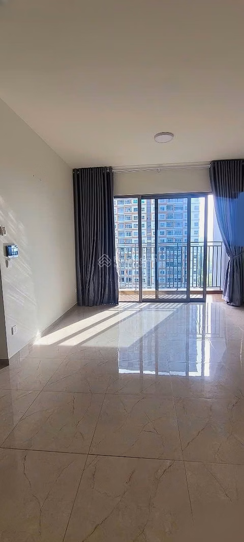 3 bedrooms, 2 bathrooms for rent - 18 million/month, basic furniture - Celesta Rise