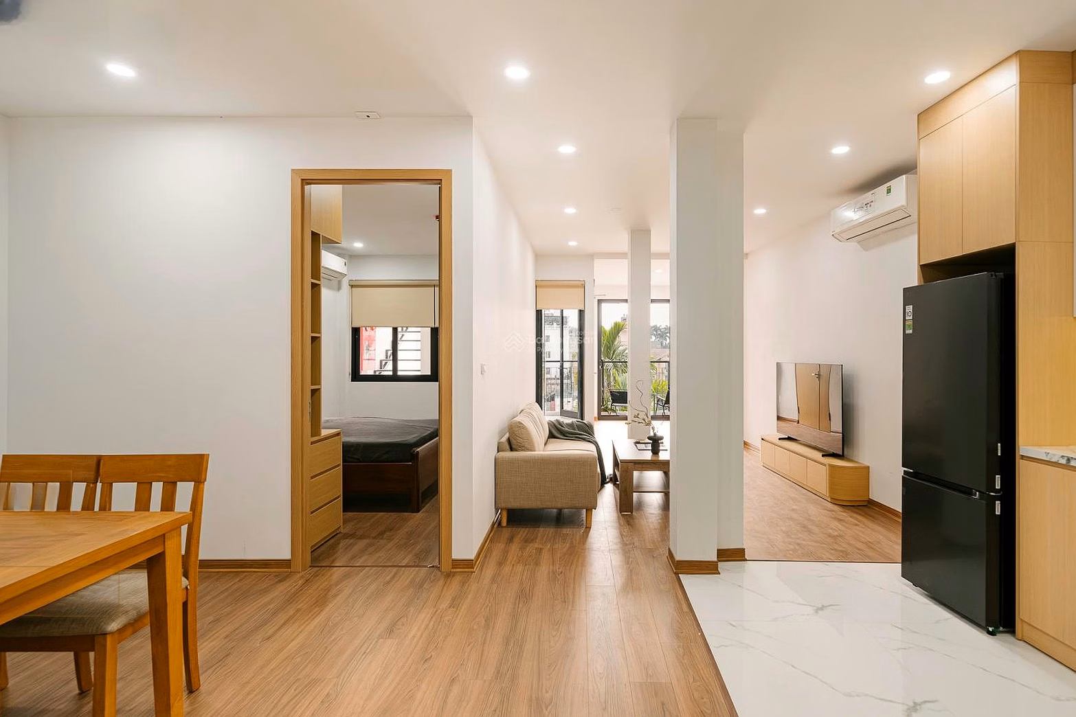 Owner for rent 115m3 apartment facing Lam Du lake - Bo De - Long Bien 3 bedrooms 2 bathrooms