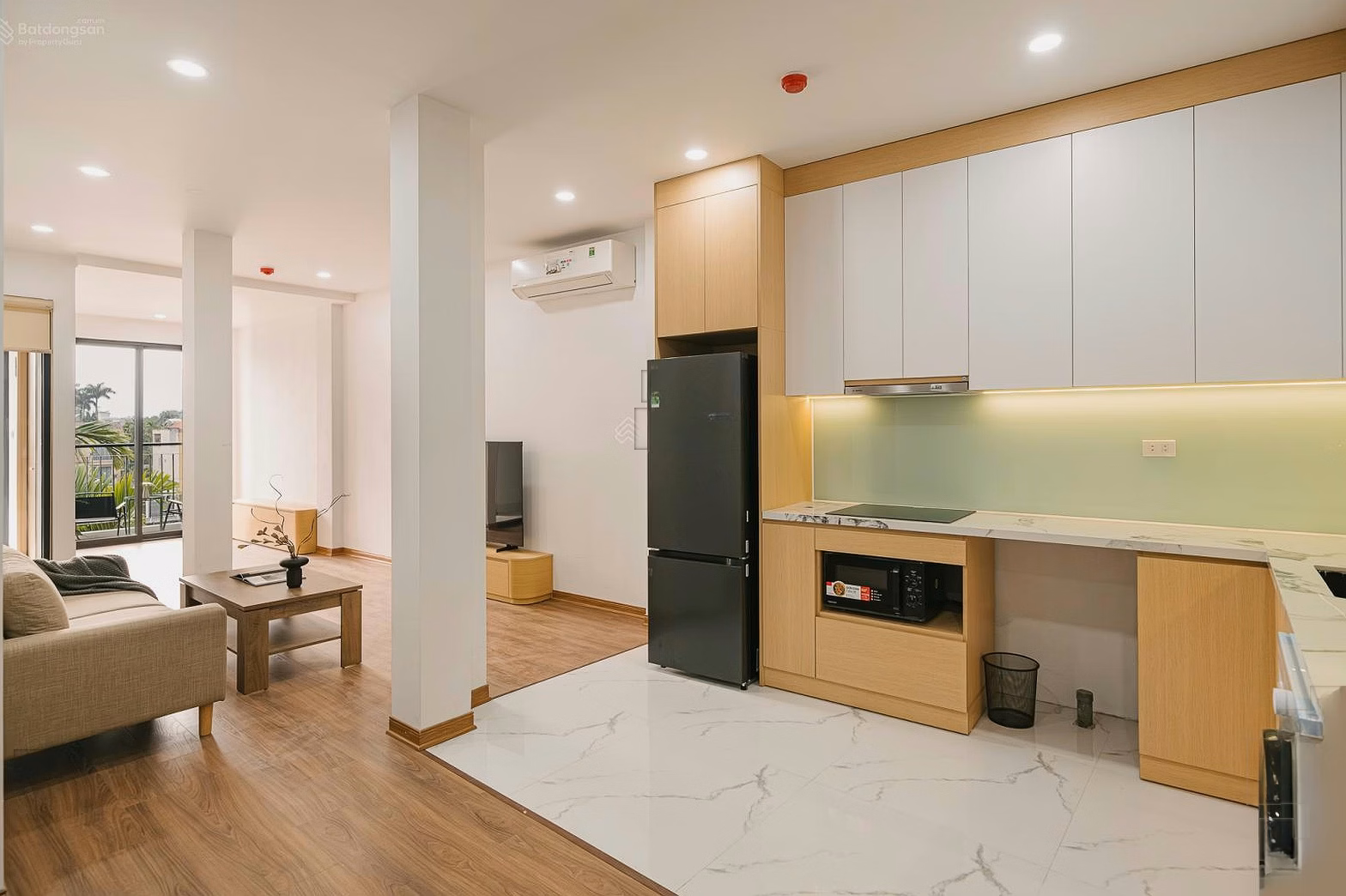 Owner for rent 115m3 apartment facing Lam Du lake - Bo De - Long Bien 3 bedrooms 2 bathrooms