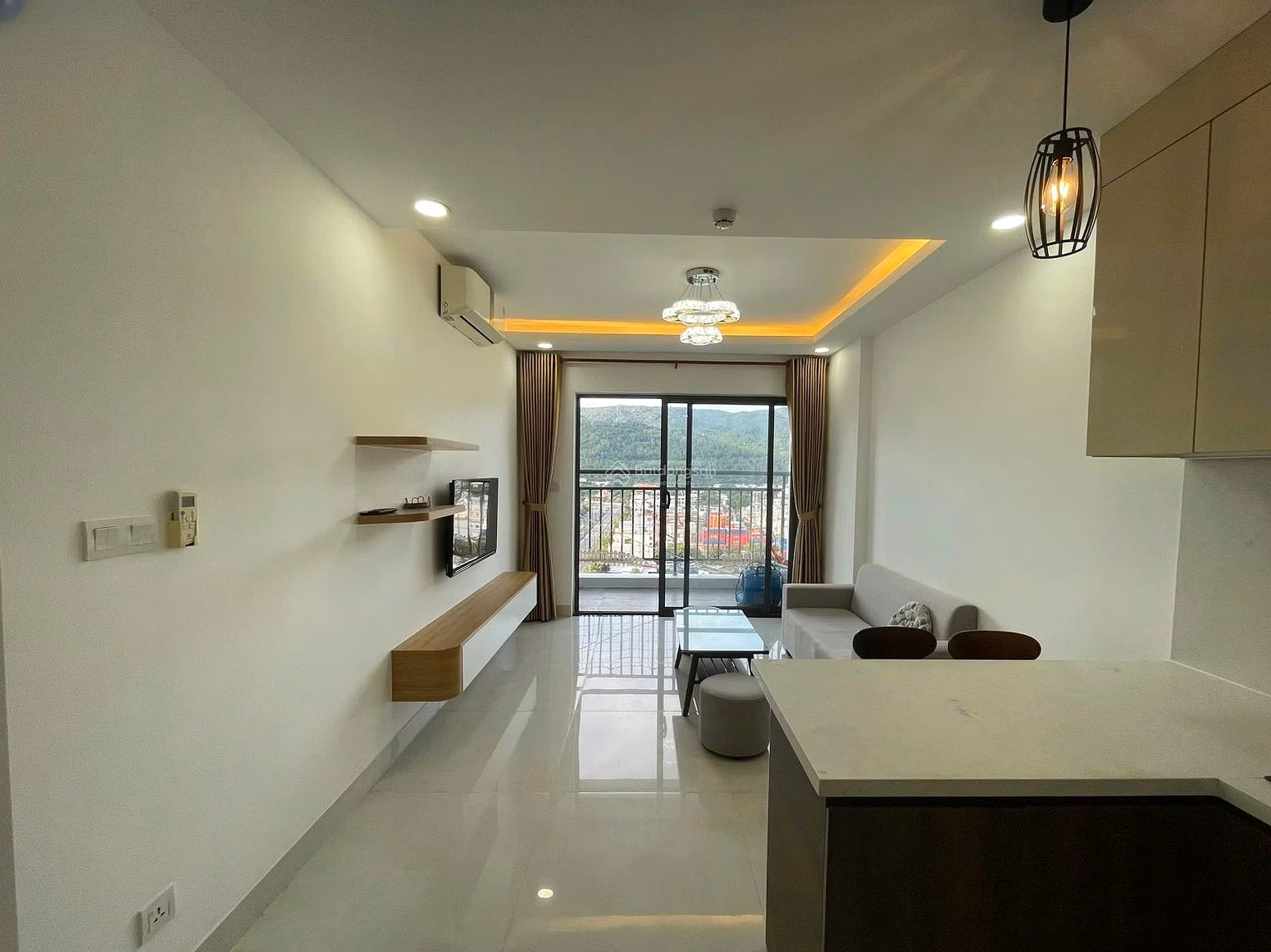 High-class apartment for rent in Son Tra ocen view 95 Ngo Quyen - move in immediately, fully furnished, 1 bedroom, price 12 million, high floor