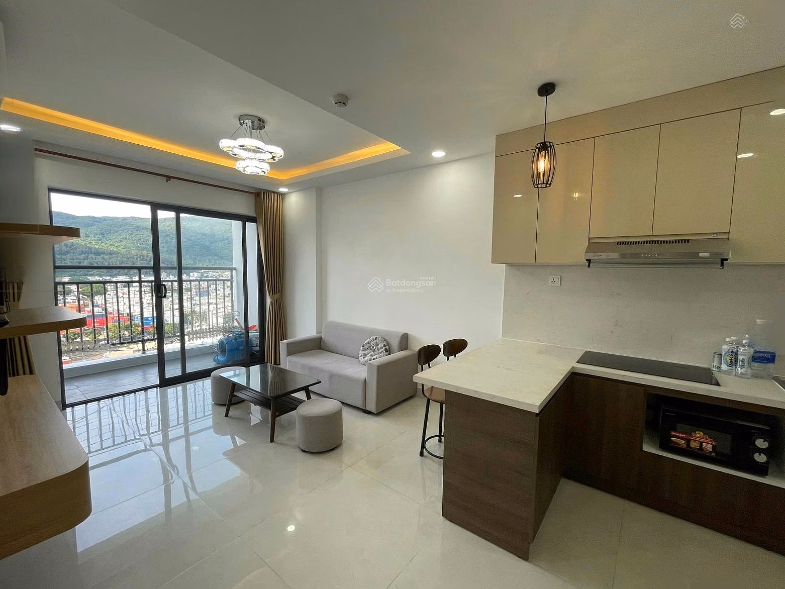 High-class apartment for rent in Son Tra ocen view 95 Ngo Quyen - move in immediately, fully furnished, 1 bedroom, price 12 million, high floor
