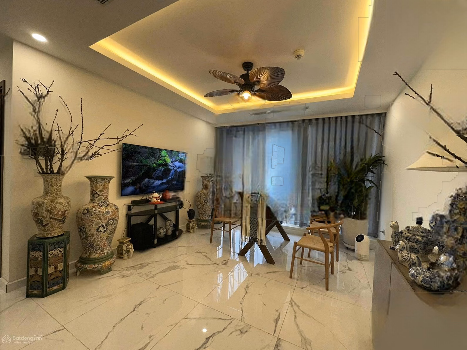 Em Manh apartment for rent in Sunshine City, Golden River | 2 bedrooms - 3 bedrooms | Full interior | Price 18-50 million