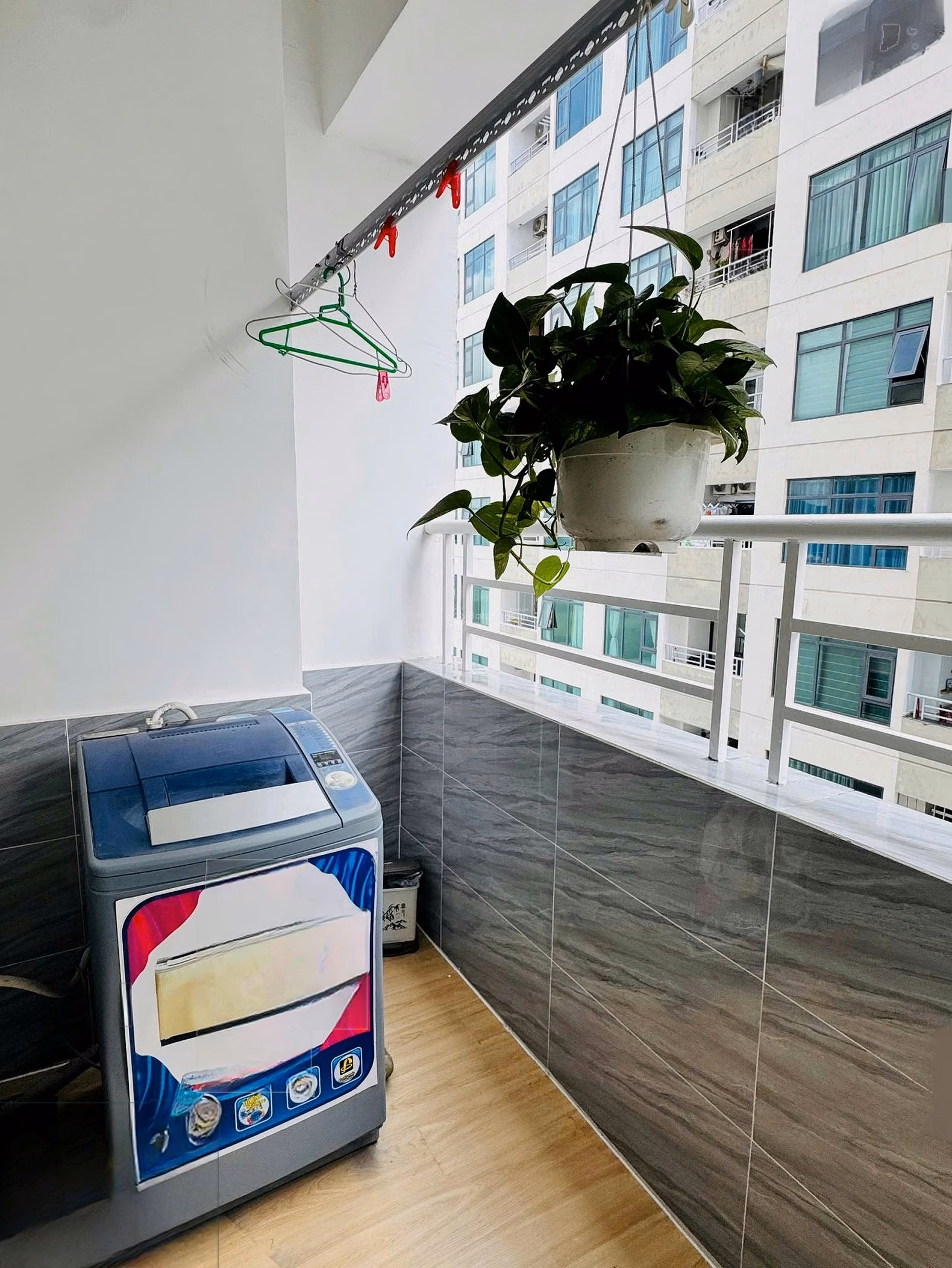 Few steps to Hon Chong beach, fully furnished, full amenities!