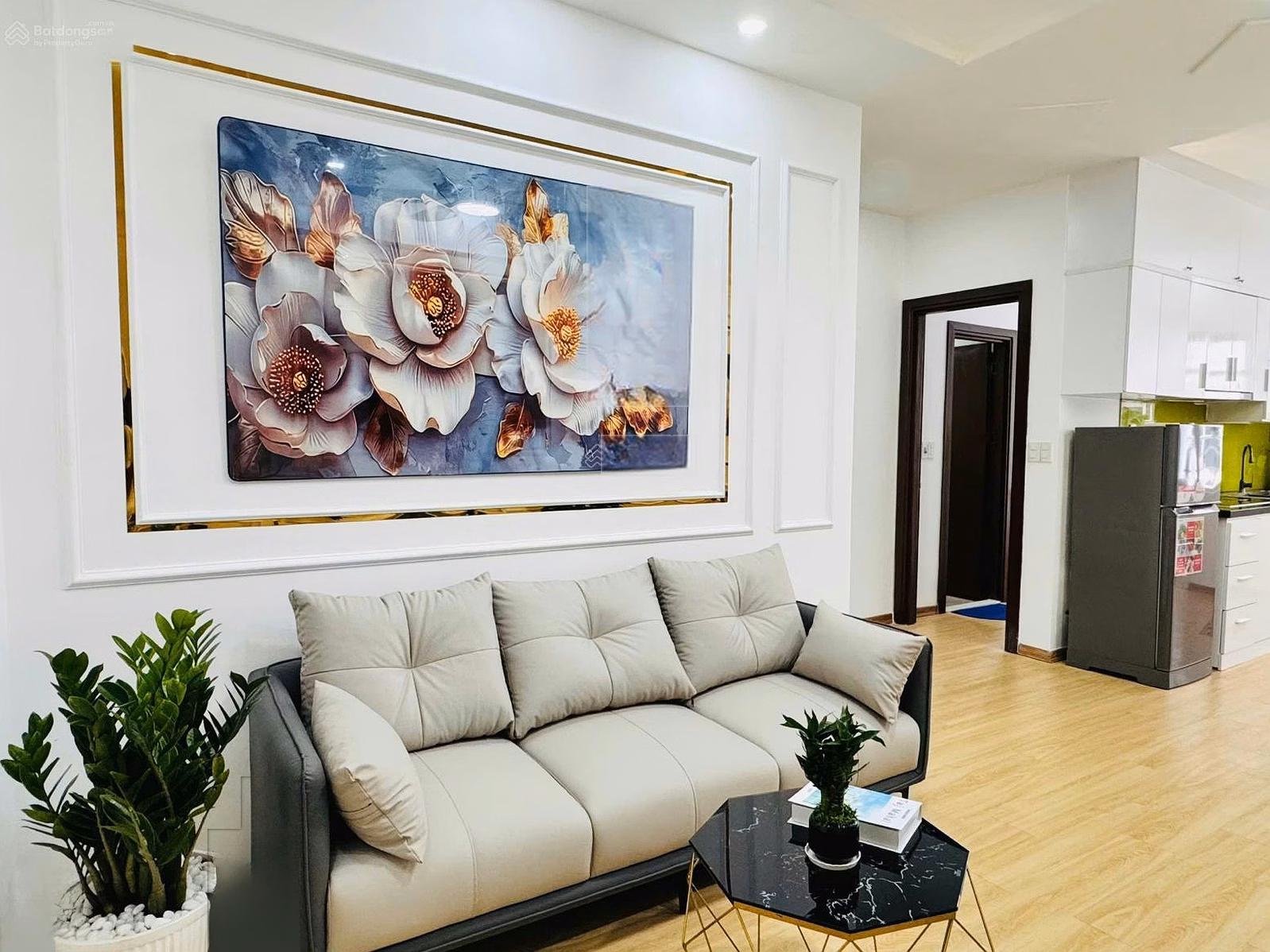 Few steps to Hon Chong beach, fully furnished, full amenities!