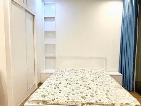 Just set up a white tone STUDIO apartment in Green Bay with preferential rent of 8 million for the first month. To see the house, contact 0945 585 ***