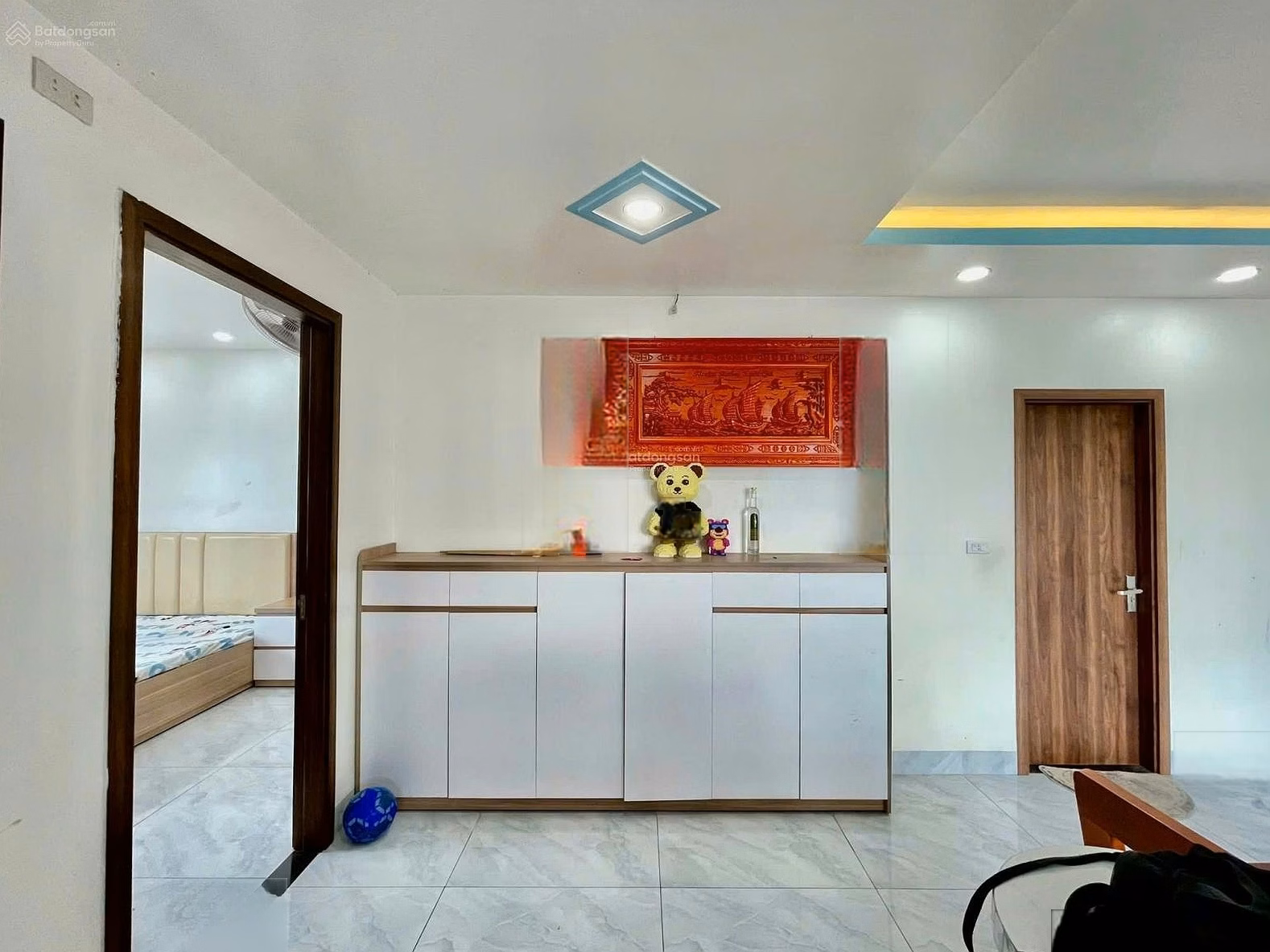 Corner apartment for rent in CT4 HUD apartment, street 28, Phuoc Long urban area, South Nha Trang ward